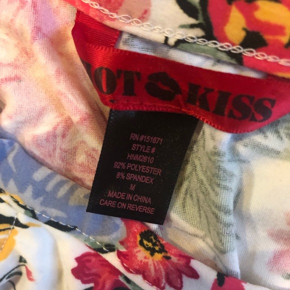 Never Worn! Trendy Halter Maxi Dress w. si… - Picture 4 of 4